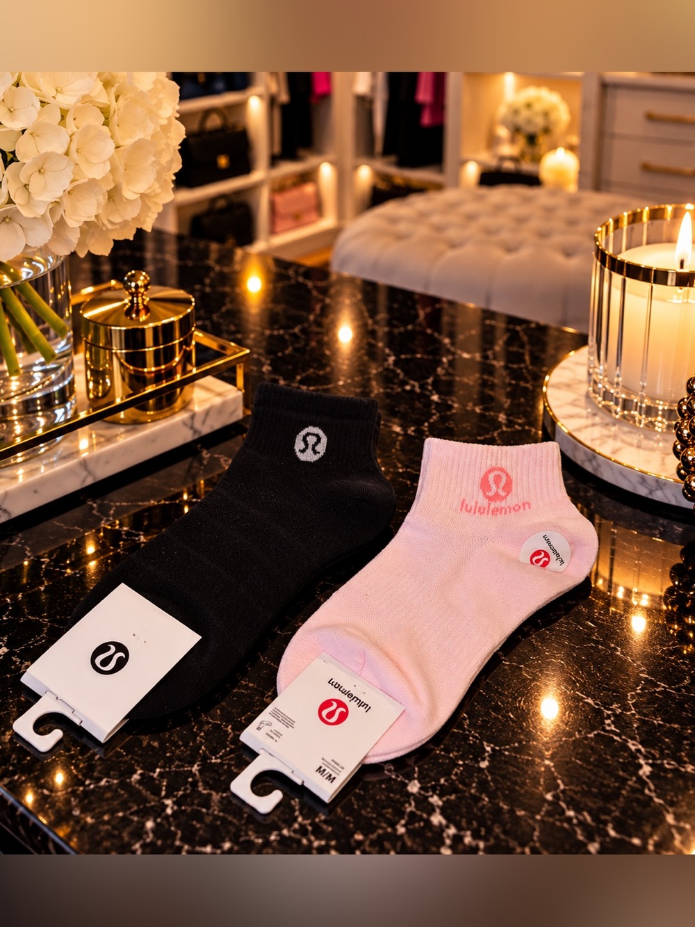 π€ Lululemon Ankle Socks 4 Pair Set NWT Black Pink Stripe - Picture 3 of 3